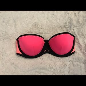 Victoria’s Secret bikini top